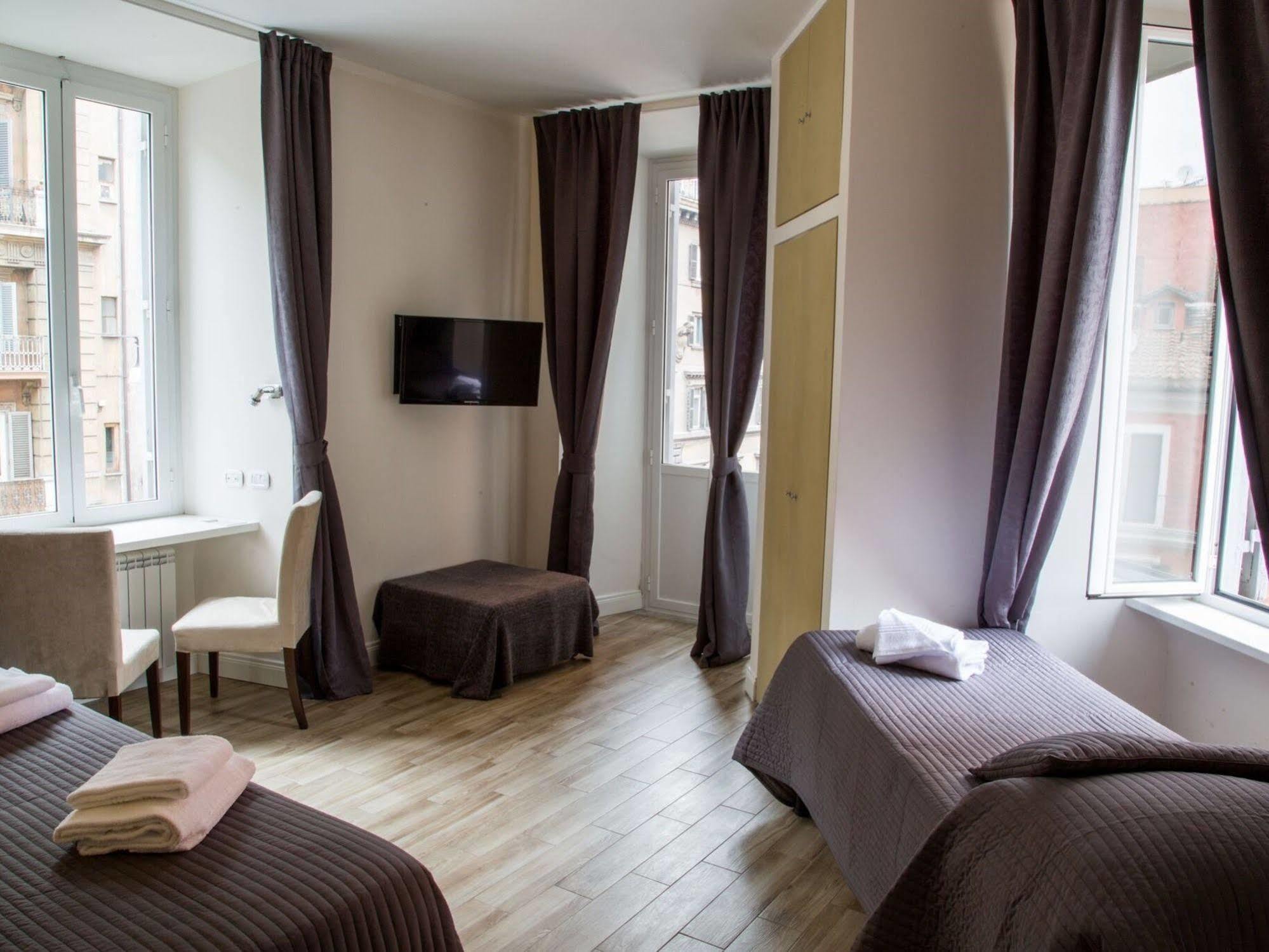 Cavour Forum Suites Рим Экстерьер фото