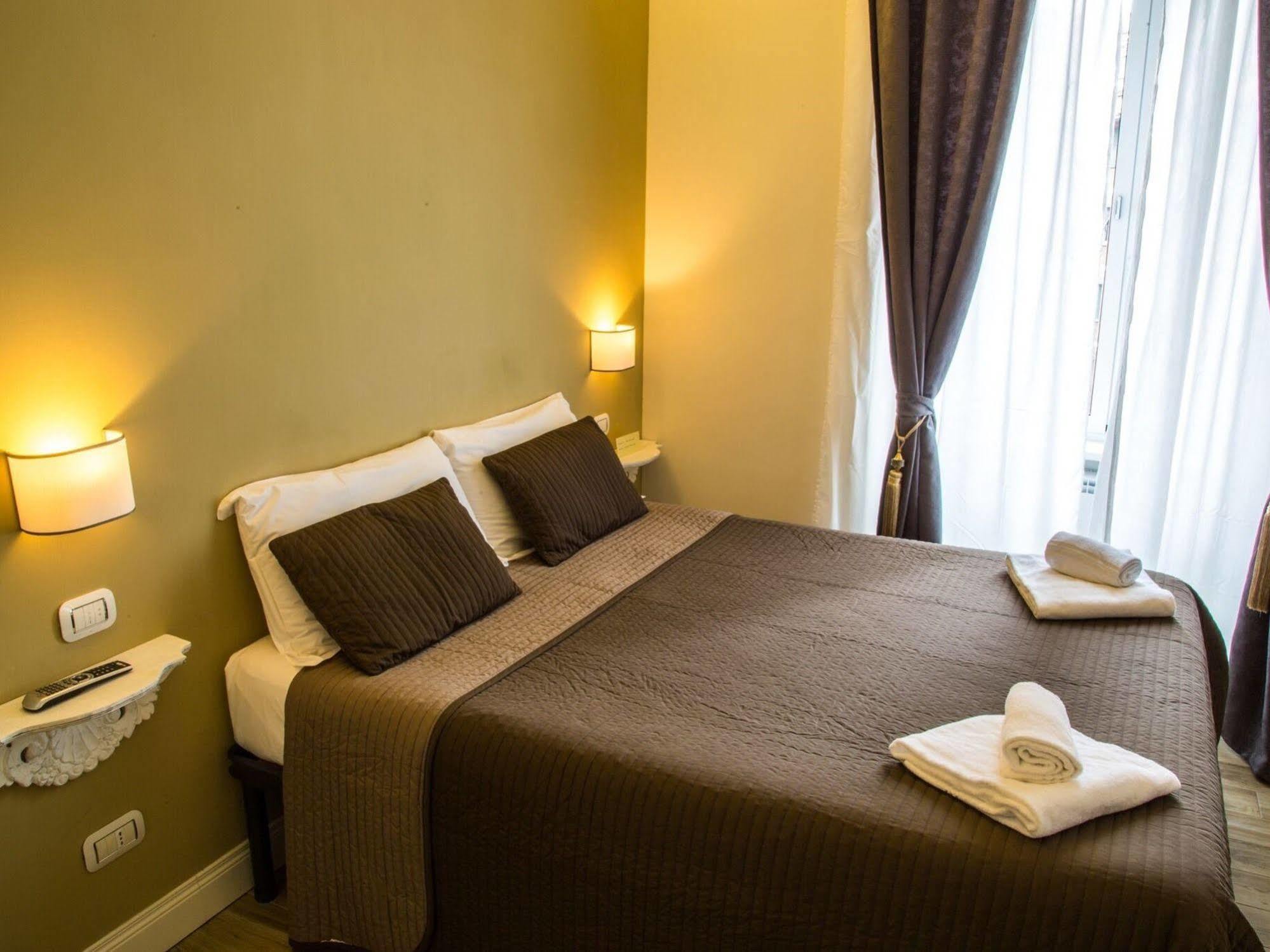 Cavour Forum Suites Рим Экстерьер фото